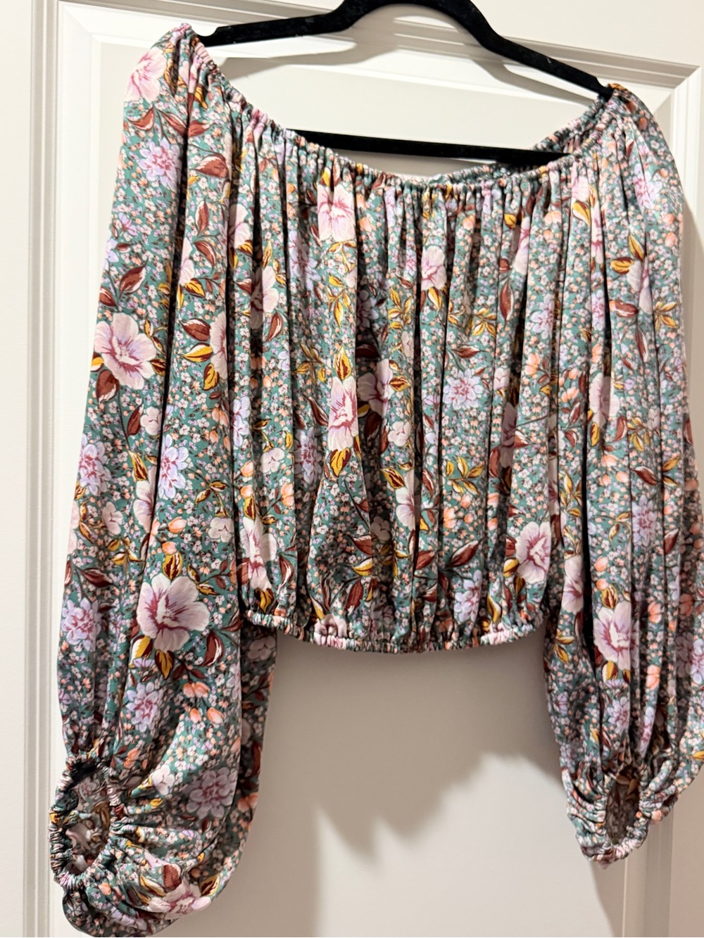 Floral Off-Shoulder Cropped Shirt